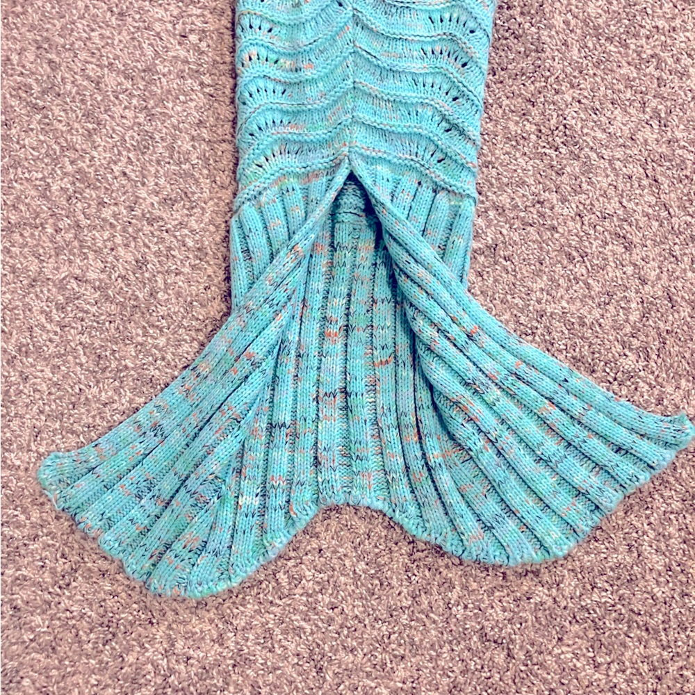 Crochet mermaid tail blanket